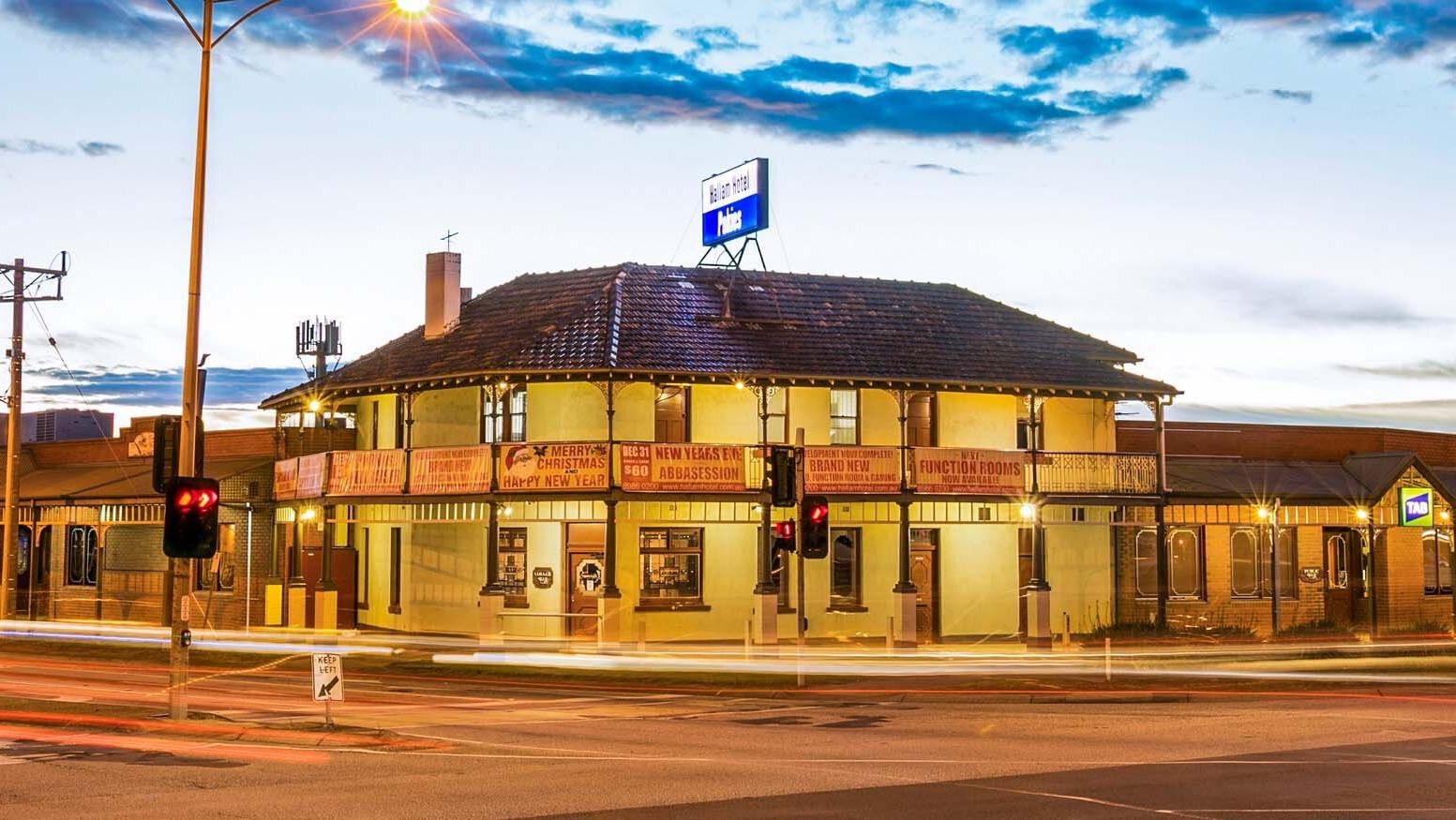 Image of Hallam Hotel in Hallam, Victoria